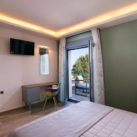 Semiramis Luxury Suites Chrisi Ammoudia Exterior foto