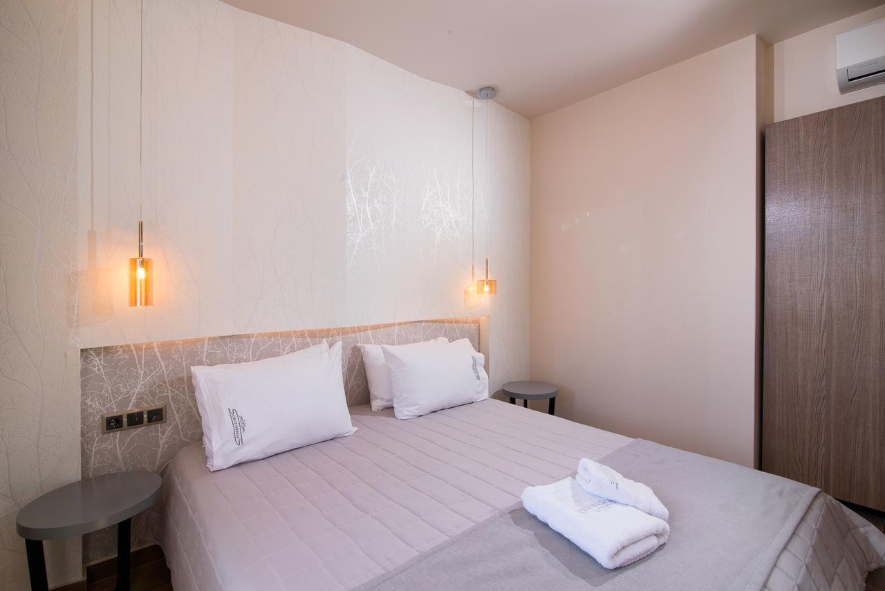 Semiramis Luxury Suites Chrisi Ammoudia Exterior foto