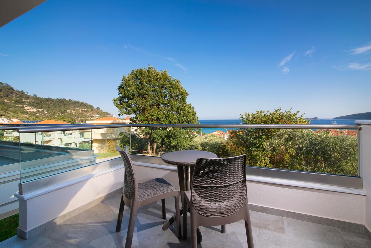 Semiramis Luxury Suites Chrisi Ammoudia Exterior foto