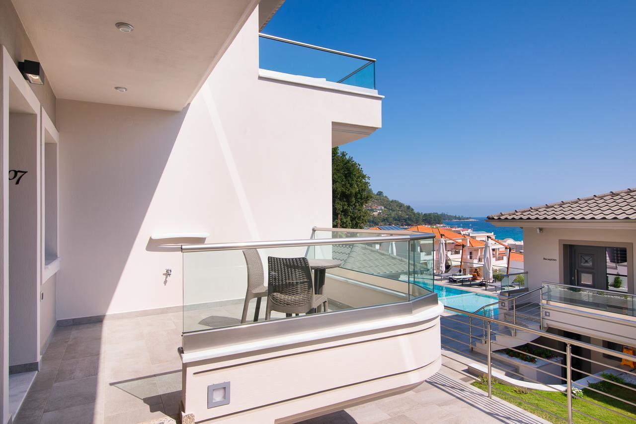 Semiramis Luxury Suites Chrisi Ammoudia Exterior foto