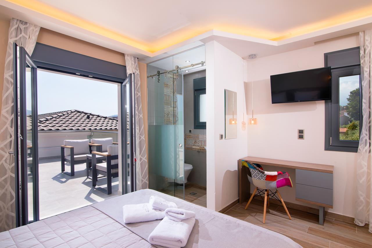 Semiramis Luxury Suites Chrisi Ammoudia Exterior foto
