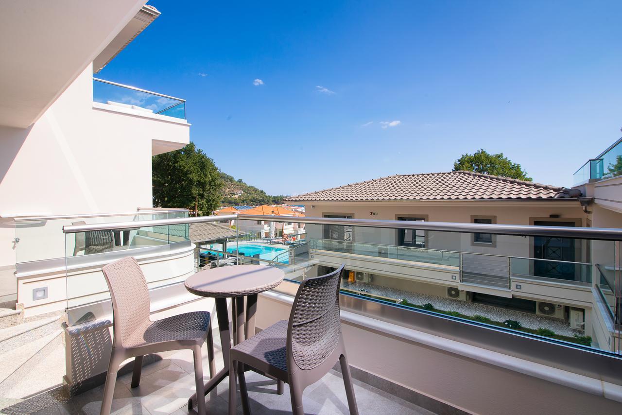 Semiramis Luxury Suites Chrisi Ammoudia Exterior foto